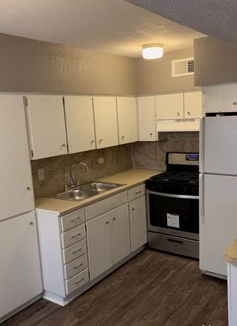 615  Vance Jackson Unit 106