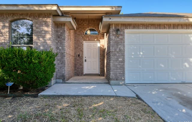 8234 Grissom Circle