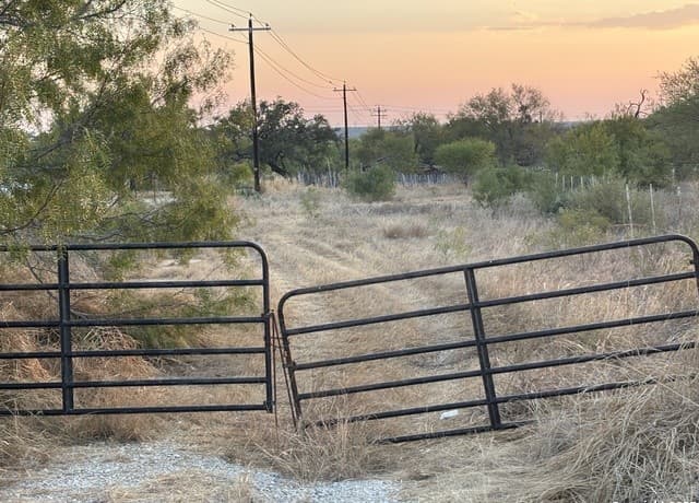 640  County Road 417, McCoy, TX 78113 — photo 6