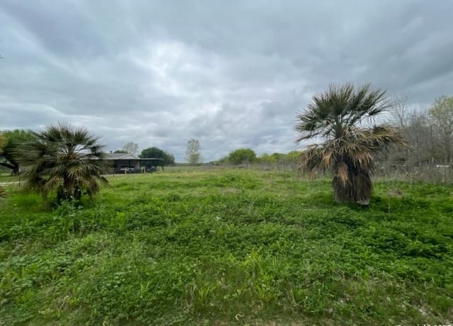 TBD  Pr 6736, Devine, TX 78016 — photo 2