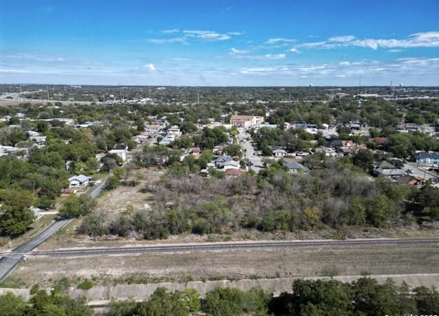 212  McMullen, San Antonio, TX 78210 — photo 10