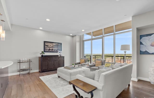 4242 Broadway Street Unit 1505