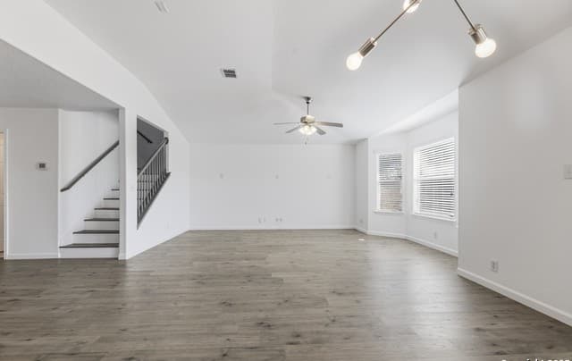 105  Lookout View, Cibolo, TX 78108 — photo 2