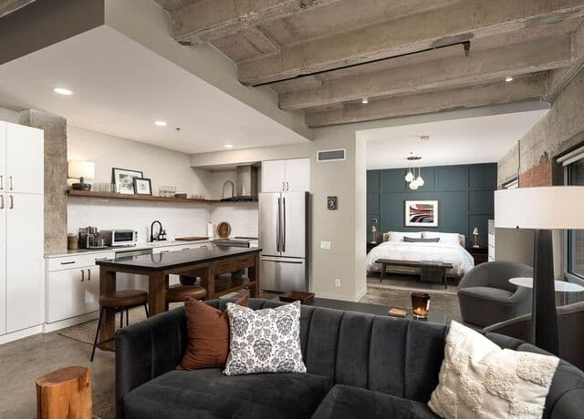 1115 S Alamo Unit 2304