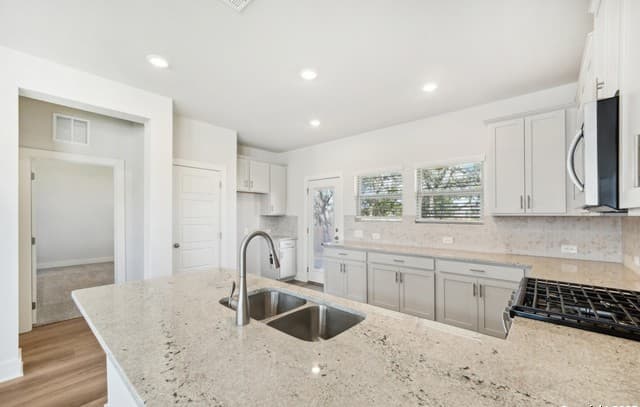549  Saddle Vista, Cibolo, TX 78108 — photo 8
