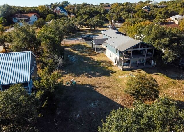 864  Lakebreeze Dr, Canyon Lake, TX 78133 — photo 5