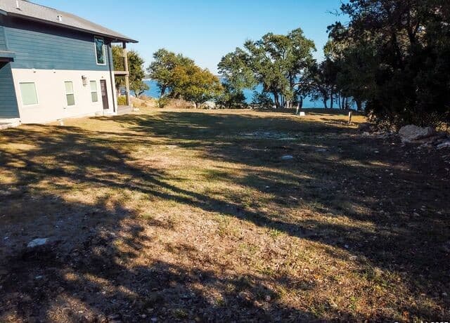 864  Lakebreeze Dr, Canyon Lake, TX 78133 — photo 7