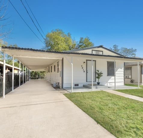 7218 Luna Ct