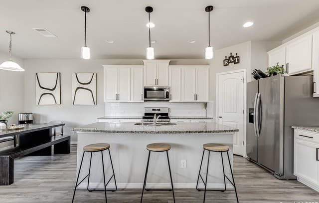 6823  Dashmoor Creek