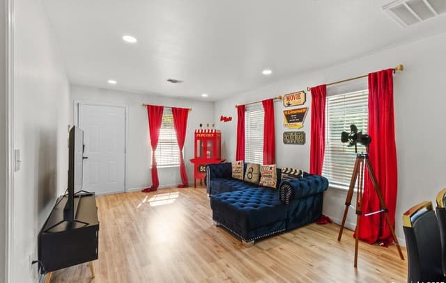 1923  Dawson, San Antonio, TX 78202 — photo 5
