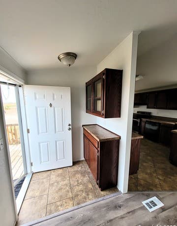 2072  County Road 421, Stockdale, TX 78160 — photo 14