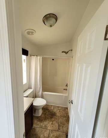 2072  County Road 421, Stockdale, TX 78160 — photo 18