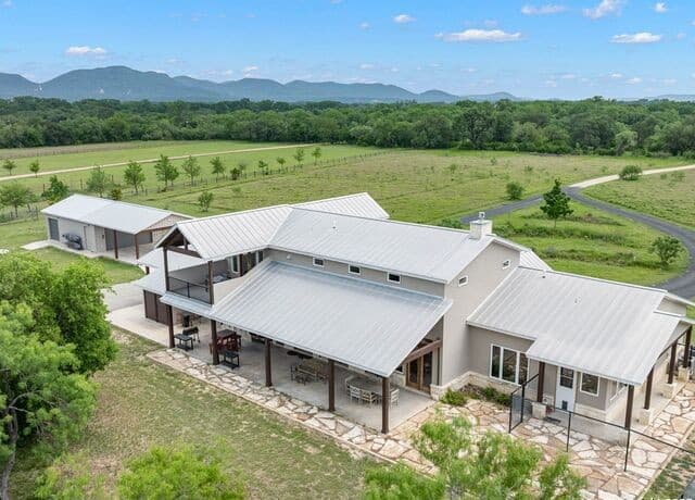 497 Cypress Falls