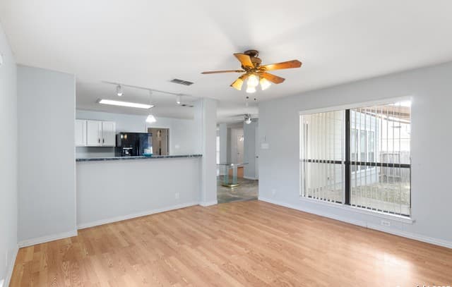 15103  Kamary, San Antonio, TX 78247 — photo 12