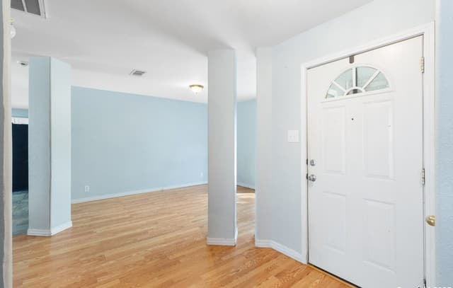 15103  Kamary, San Antonio, TX 78247 — photo 4