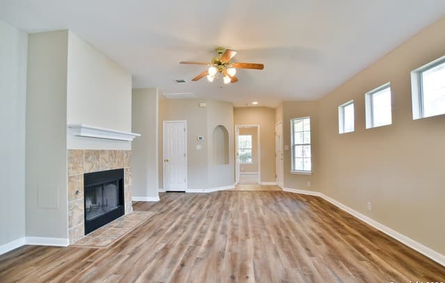 5534  Christina Path, San Antonio, TX 78247 — photo 11