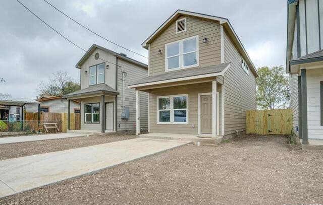 121 Lawton St, San Antonio, TX 78237 — photo 2