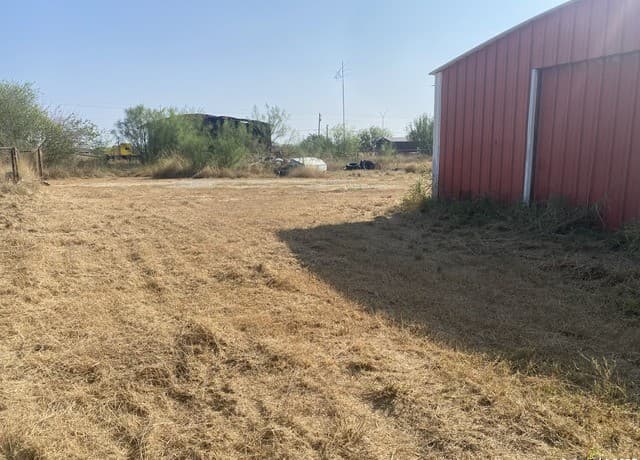 15650  Interstate Highway 35, Dilley, TX 78017 — photo 5