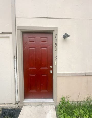 7550  Oak Chase Unit 3, San Antonio, TX 78239 — photo 2