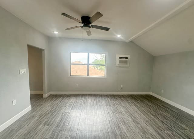 7550  Oak Chase Unit 3, San Antonio, TX 78239 — photo 5