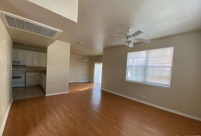 143  Chapel Hill, San Antonio, TX 78240 — photo 5