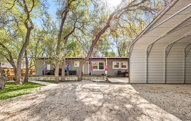 425  Dreamland, Canyon Lake, TX 78133 — photo 18