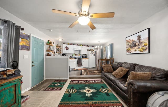 425  Dreamland, Canyon Lake, TX 78133 — photo 4