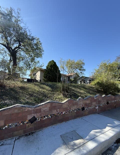 736  Fulton, San Antonio, TX 78212 — photo 2