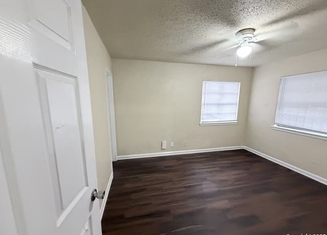 558  Jamaica, San Antonio, TX 78227 — photo 16