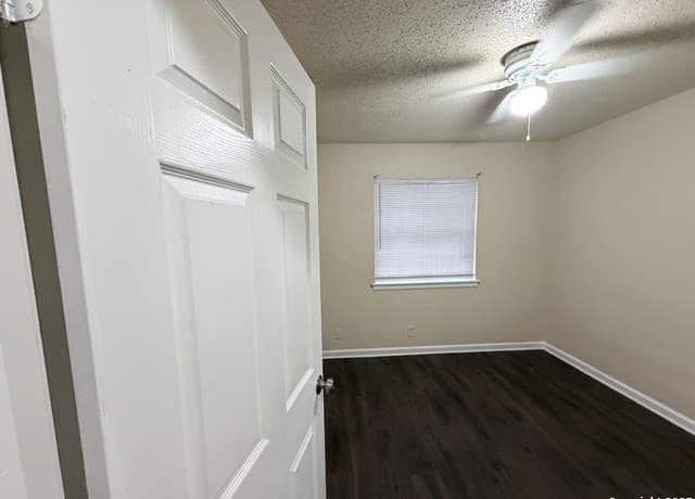 558  Jamaica, San Antonio, TX 78227 — photo 17