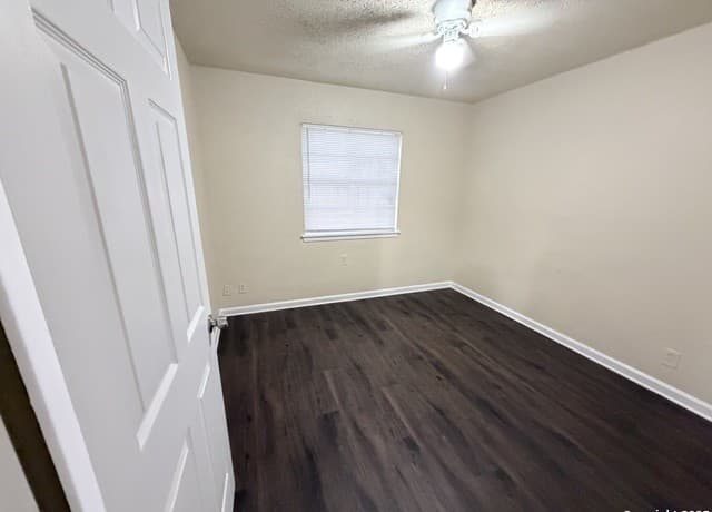 558  Jamaica, San Antonio, TX 78227 — photo 18