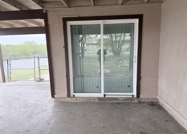 558  Jamaica, San Antonio, TX 78227 — photo 5