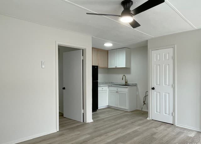 347  Ware Unit 19, San Antonio, TX 78221 — photo 4