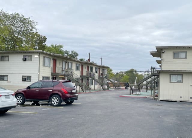 347  Ware Unit 19, San Antonio, TX 78221 — photo 8