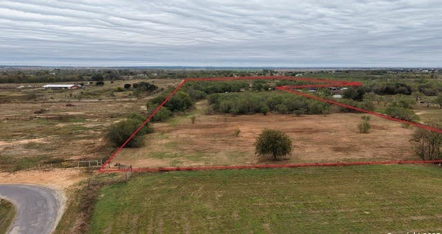 000 W County Road 681, Lytle, TX 78052 — photo 14