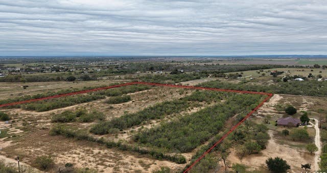 000 W County Road 681, Lytle, TX 78052 — photo 19