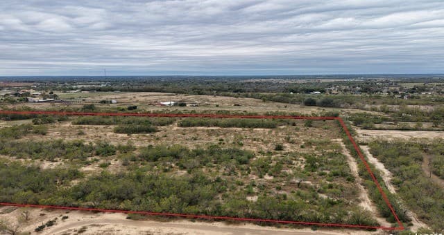 000 W County Road 681, Lytle, TX 78052 — photo 21