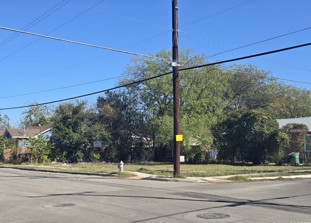 2019  El Paso, San Antonio, TX 78207 — photo 7