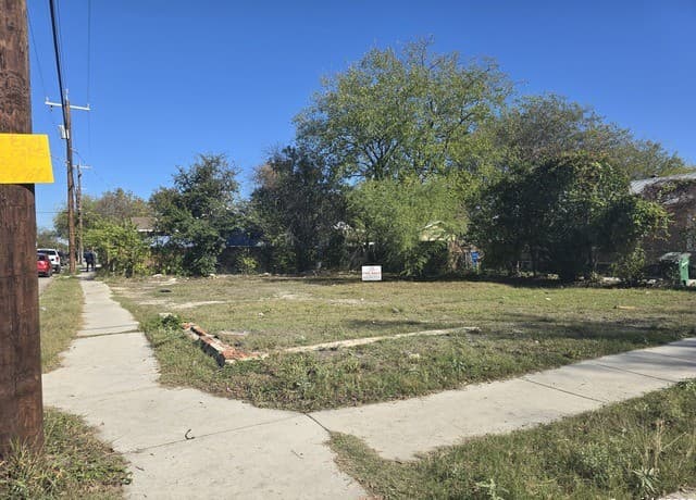 2019  El Paso, San Antonio, TX 78207 — photo 8