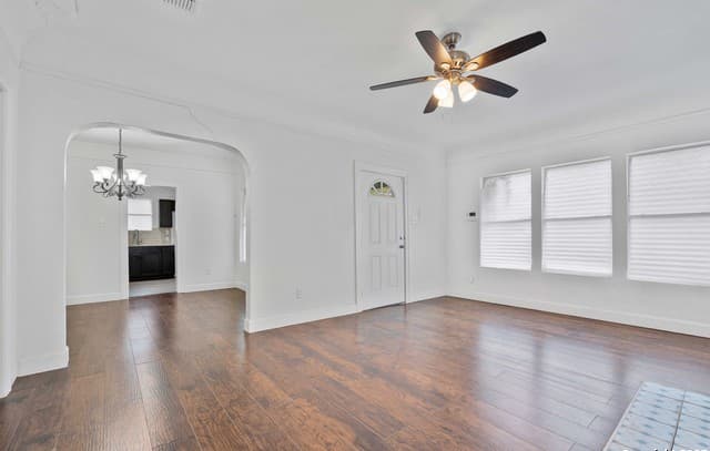 438  Vanderbilt, San Antonio, TX 78210 — photo 18