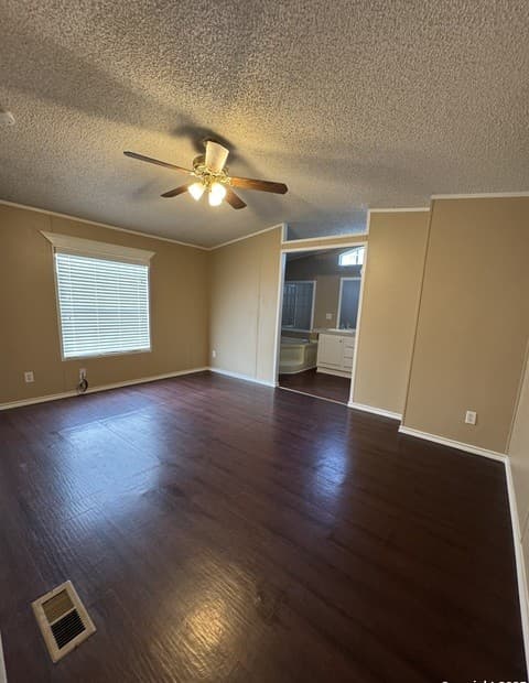 110  Deer Park Unit UNIT B, La Vernia, TX 78121 — photo 8