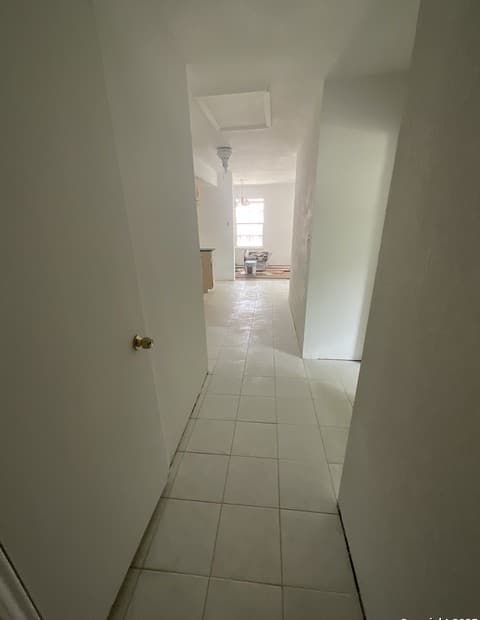 1216  Gardina St Unit 1216, San Antonio, TX 78201 — photo 4