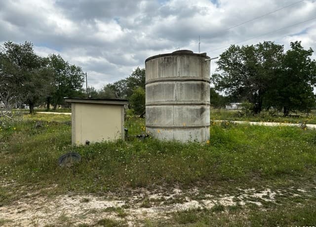 145  Highland Rd, Poteet, TX 78065 — photo 5