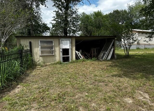145  Highland Rd, Poteet, TX 78065 — photo 7