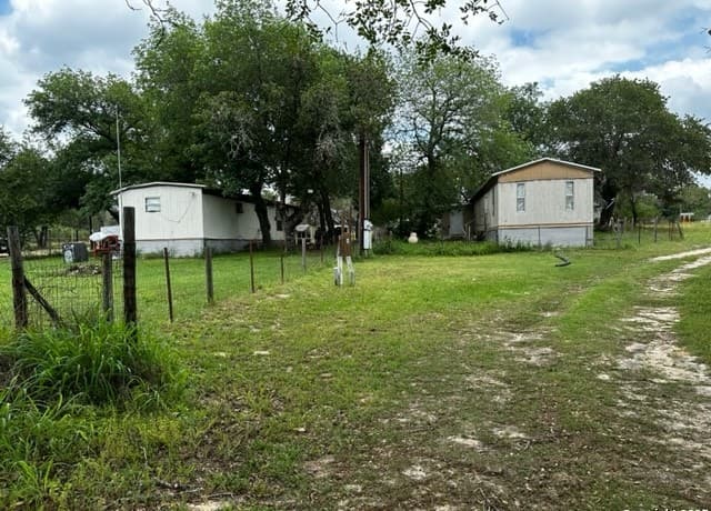 145  Highland Rd, Poteet, TX 78065 — photo 8