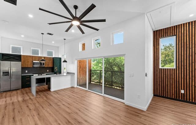 114  Bailey, San Antonio, TX 78210 — photo 3