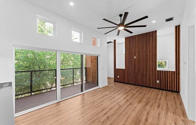 114  Bailey, San Antonio, TX 78210 — photo 4