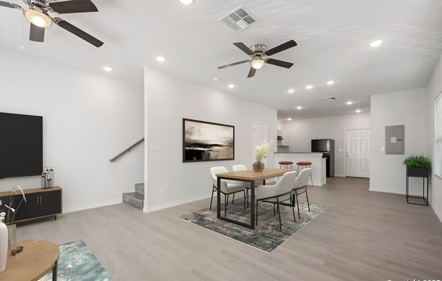 8719  Wurzbach Unit 302, San Antonio, TX 78240 — photo 2
