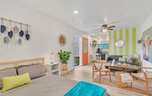 1407  Leal Unit 3