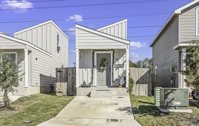 7184 Elm
